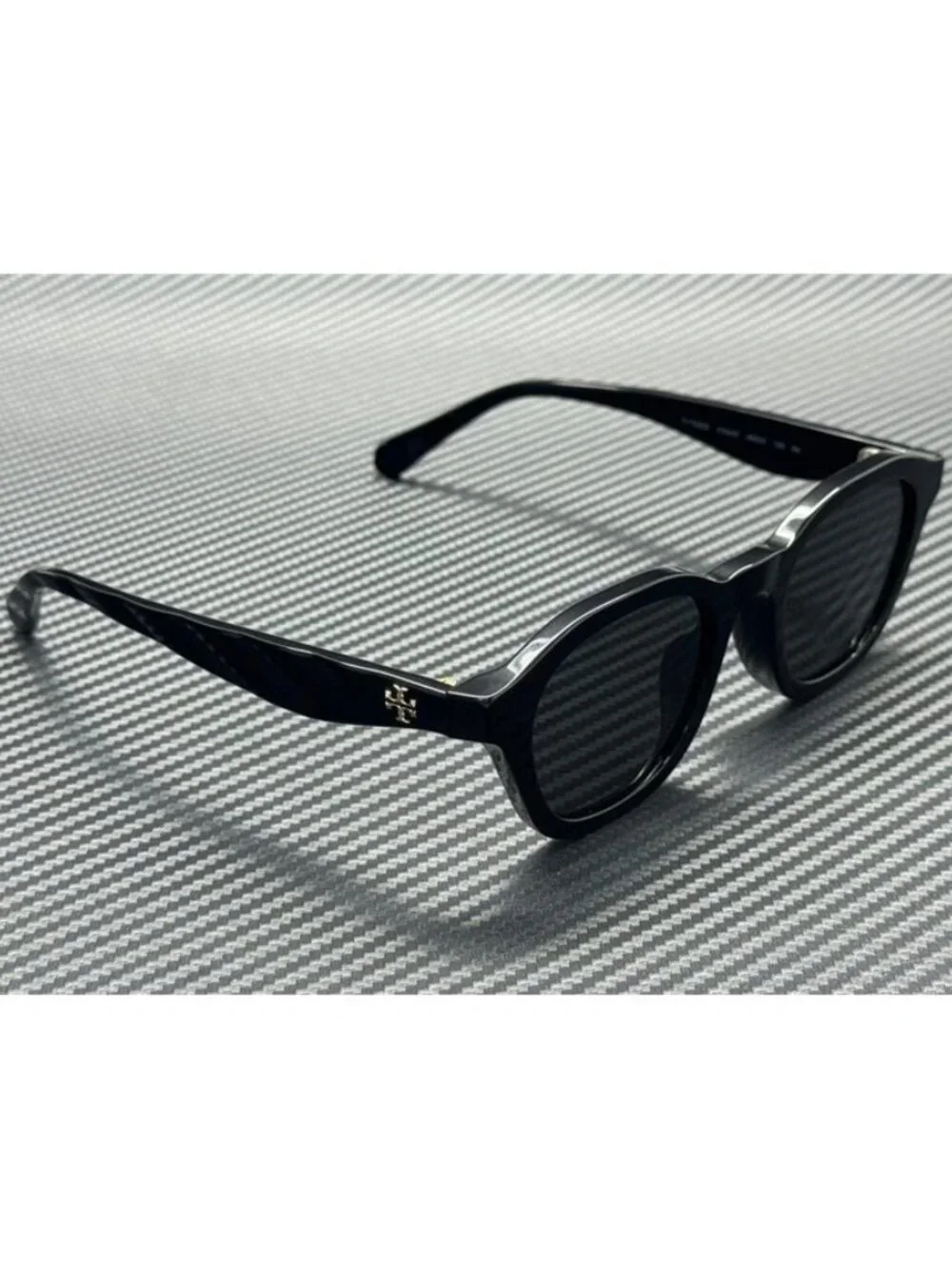 New Tory Burch Women Black Sunglasses -21-145